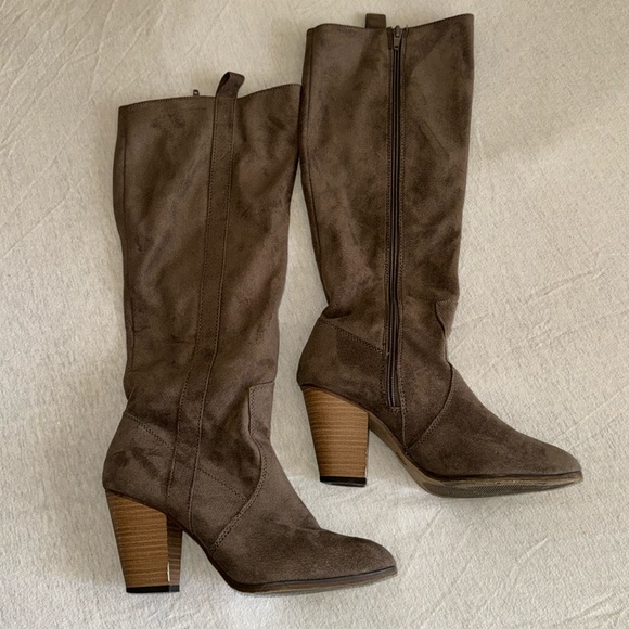 Faryl by Faryl Robin Knee High Grey/Brown Boots so 8.5 - Picture 3 of 4